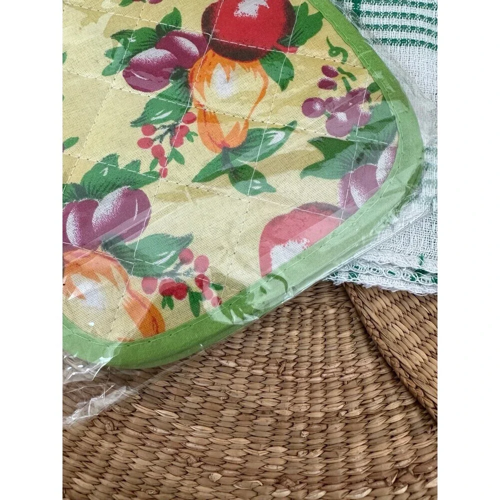 Two piece kitchen set, oven & dish towel